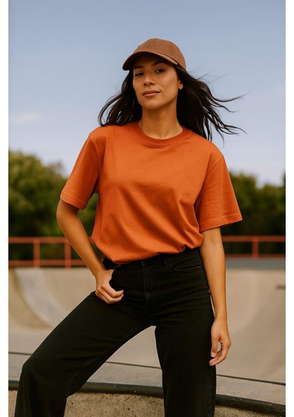 Kadın Kiremit %100 Pamuk Oversize Basic Tişört – Rahat Kalıp Relaxed Bisiklet Yaka T-Shirt fırsatları