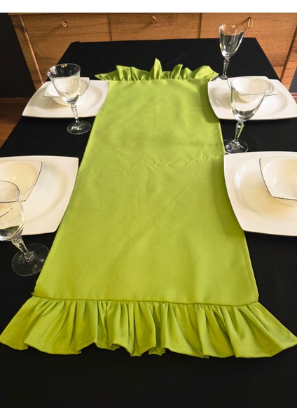 Iki Tarafı Fırfırlı Runner - Sıvı Itici Özlliğe Sahip