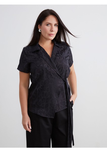 Yeni Sezon Büyük Beden Kruvaze Yaka Desenli Saten Bluz