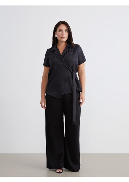 Yeni Sezon Büyük Beden Kruvaze Yaka Desenli Saten Bluz fiyatları