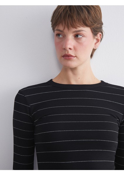 Yeni Sezon Bisiklet Yaka Çizgili Kadın Tişört