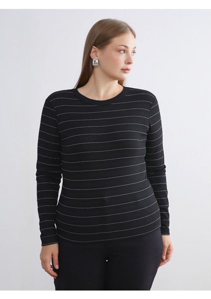 Yeni Sezon Bisiklet Yaka Çizgili Kadın Tişört fiyatları