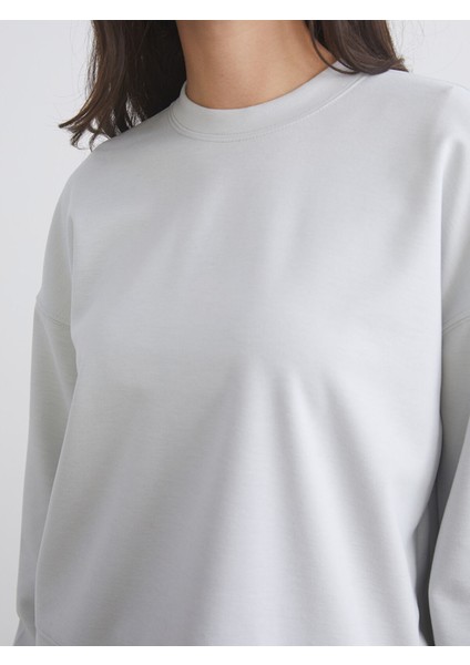 Yeni Sezon Bisiklet Yaka Kadın Sweatshirt modelleri