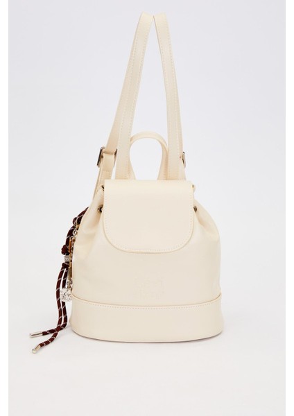 Krem Charm Aksesuar Detaylı Omuz Çantası