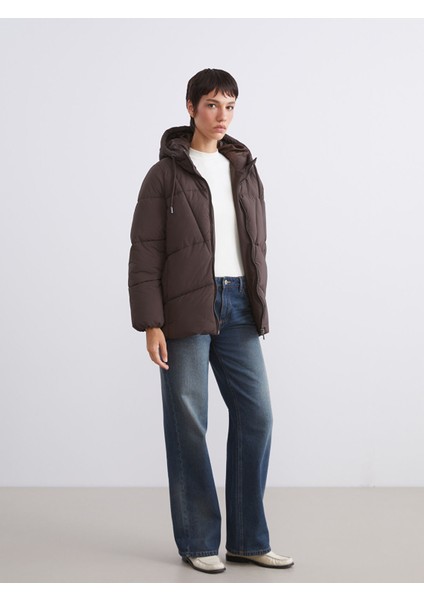 Yeni Sezon Kapüşonlu Oversize Kadın Şişme Mont fiyatları