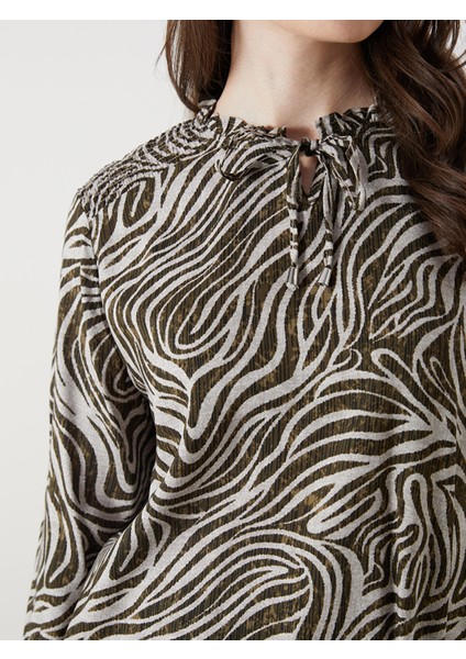 Yeni Sezon Bağlamalı Yaka Desenli Bluz modelleri