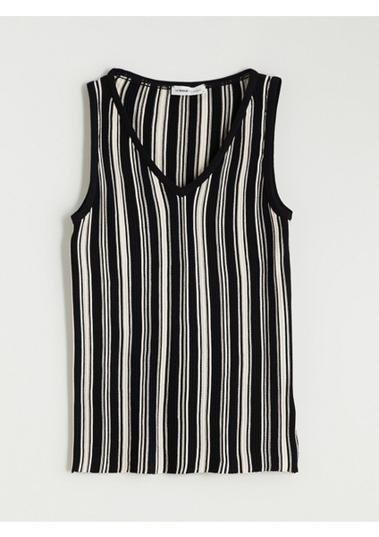 Yeni Sezon V Yaka Çizgili Kadın Triko Atlet