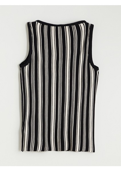 Yeni Sezon V Yaka Çizgili Kadın Triko Atlet fiyatları