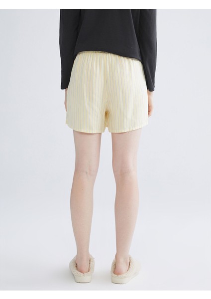 Yeni Sezon Beli Lastikli Çizgili Kadın Şort Pijama Altı fırsatları