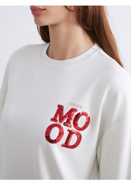 Yeni Sezon Bisiklet Yaka Pul Işlemeli Oversize Kadın Tişört modelleri