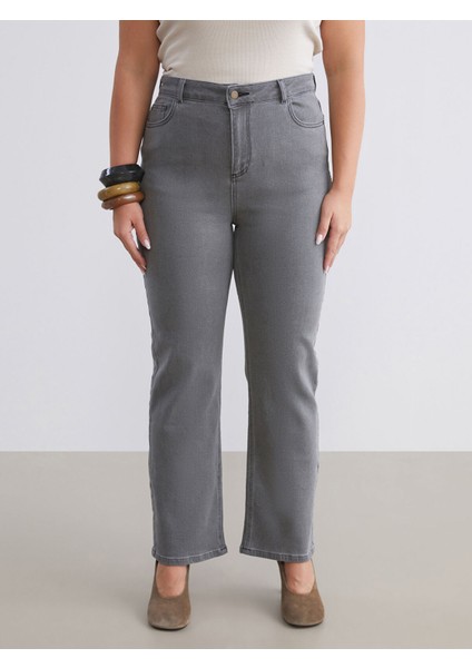 Yeni Sezon Büyük Beden Straight Fit Kadın Jean Pantolon fiyatları