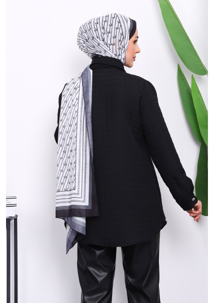 Siyah Kapitone Çıtçıtlı Cepli Ceket fırsatları