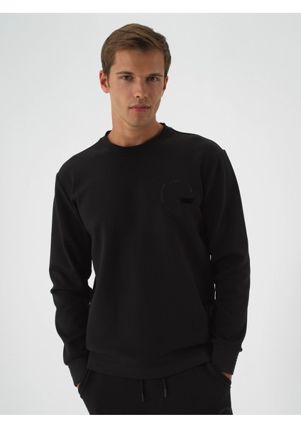 Erkek Siyah Pamuk Dokulu Regular Fit Sweatshirt fiyatları