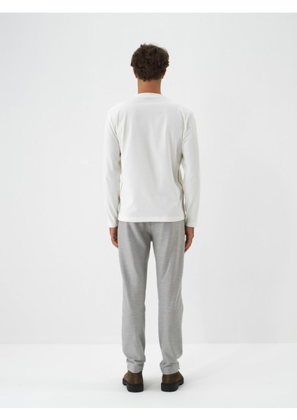 Erkek Ekru Pamuk Dokulu Regular Fit Uzun Kollu Tişört indirimleri