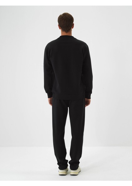 Erkek Siyah Pamuk Dokulu Regular Fit Sweatshirt indirimleri