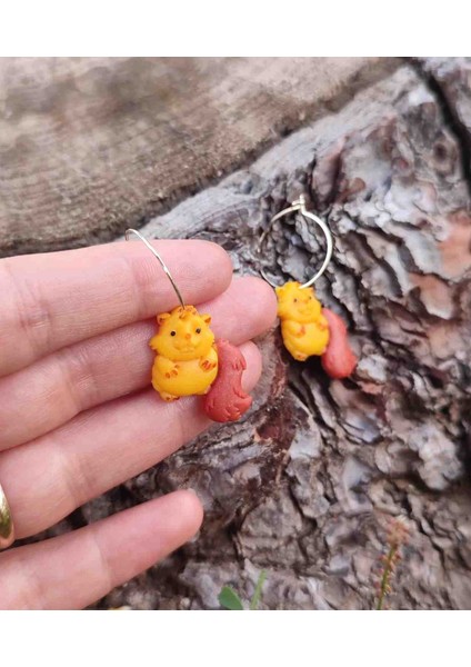 Tiny Squirrel El Yapımı Sarı Minimal Sincap Küpe