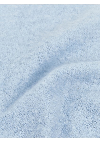 Yeni Sezon Düz Püsküllü Kadın Atkı modelleri