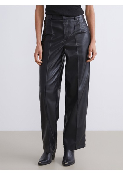 Yeni Sezon Standart Fit Kadın Deri Görünümlü Pantolon fiyatları