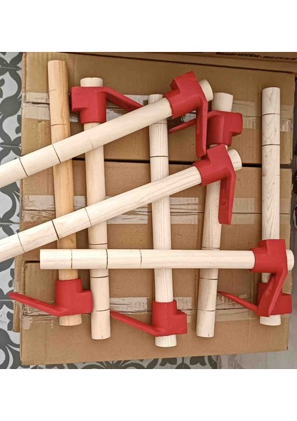 Inşaat Sektöründe Kullanılan Keser, Dayanıklı Yapısıyla Uzun Ömürlü Bir Kullanım Sunar Saplı Tasarımı Sayesinde Kolayca Tutulabilir fırsatları