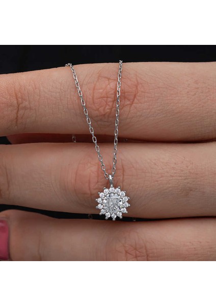 Gümüş Minimal Yuvarlak Anturaj Kadın Kolye fırsatları