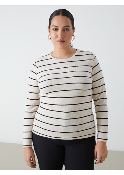 Yeni Sezon Bisiklet Yaka Çizgili Kadın Tişört fiyatları