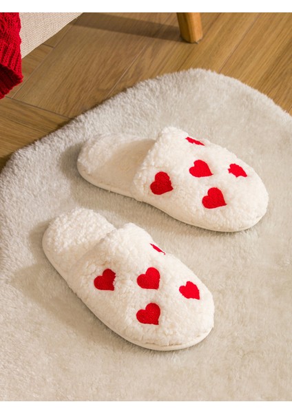 Yeni Sezon Kalp Nakışlı Pelüş Kadın Ev Terliği fiyatları