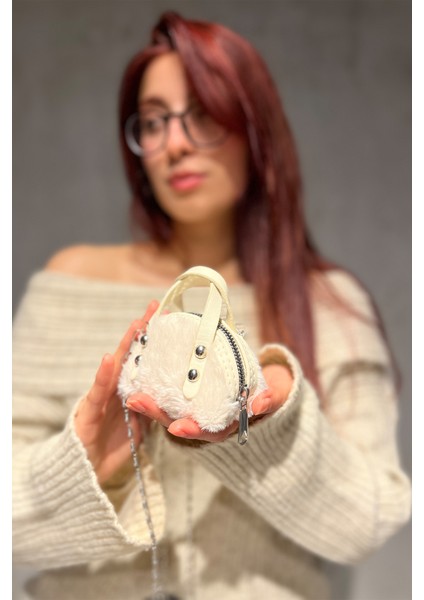 Kadın Pembe Peluş Mini Boy Zincir Askılı Omuz Çantası modelleri