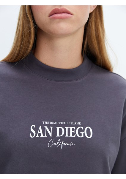 Yeni Sezon Bisiklet Yaka Baskılı Oversize Kadın Sweatshirt modelleri