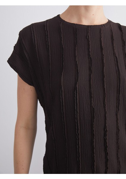 Yeni Sezon Bisiklet Yaka Dokulu Kadın Tişört fırsatları