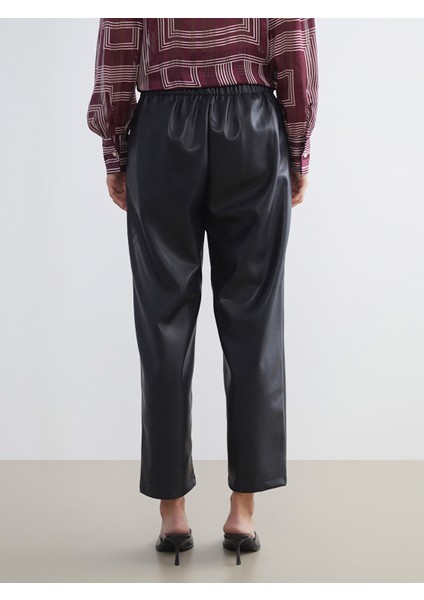 Yeni Sezon Beli Lastikli Kadın Deri Görünümlü Pantolon fiyatları