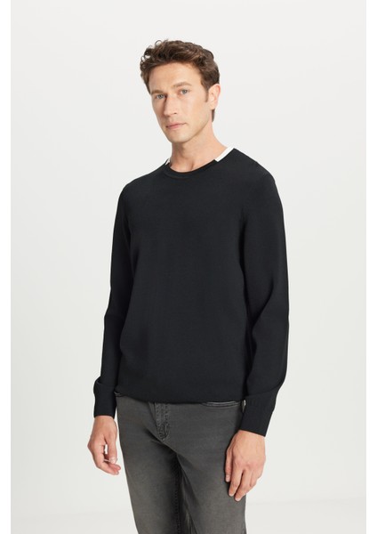 Standart Fit Normal Kesim Bisiklet Yaka Triko Kazak