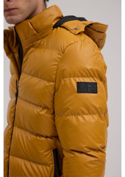 Hardal Regular Fit Kapüşonlu Şişme Kışlık Mont modelleri