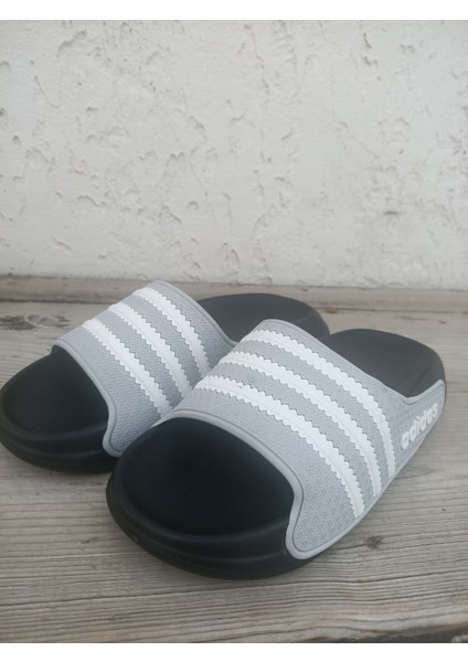 Zigzag Desen Gri Terlik modelleri