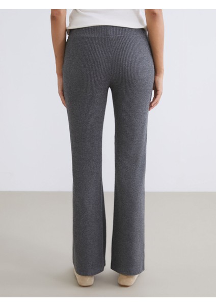 Yeni Sezon Beli Lastikli Geniş Paça Kadın Pantolon fırsatları