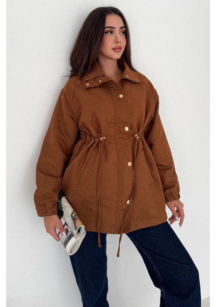 Kadın Bel Büzgülü Düğmeli Ceket – Fonksiyonel & Modern Stil