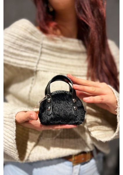 Kadın Pembe Peluş Mini Boy Zincir Askılı Omuz Çantası fırsatları