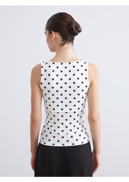 Yeni Sezon U Yaka Puantiyeli Kadın Atlet fırsatları