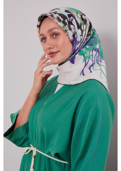 Zümrüt Karışık Çiçek Desen Pamuk Eşarp