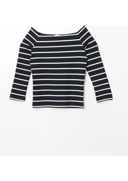Yeni Sezon Kayık Yaka Çizgili Kadın Tişört indirimleri