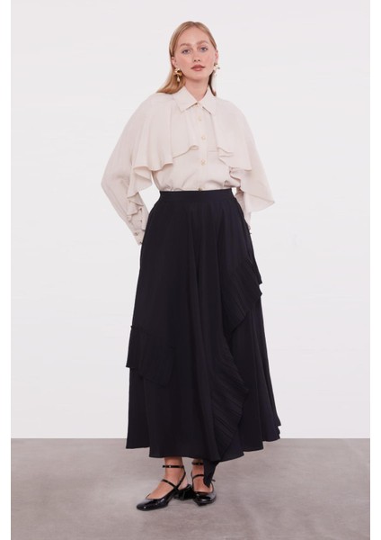 Siyah Pilise Detaylı Etek