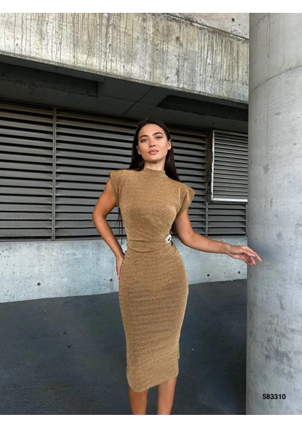 Flowers Yarım Balıkçı Yaka Broş Detaylı Midi Abiye Elbise 583310 Gold fiyatları