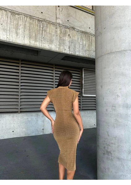 Flowers Yarım Balıkçı Yaka Broş Detaylı Midi Abiye Elbise 583310 Gold fırsatları