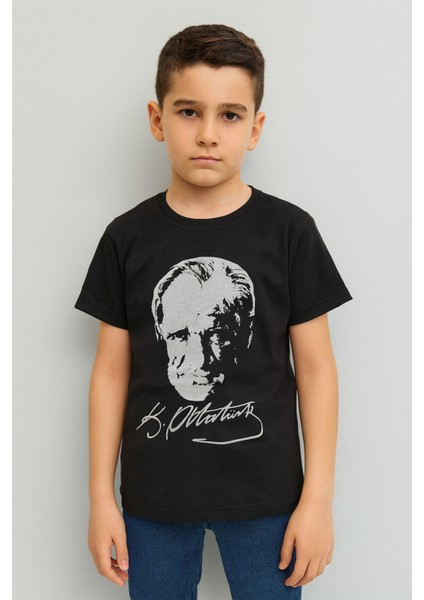Atatürk Baskılı Unisex Çocuk Tişört | %100 Pamuk | Bisiklet Yaka | Siyah