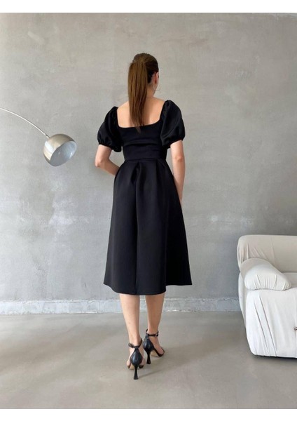 Kare Yaka Balon Kol Kloş Elbise Siyah 582613 fırsatları