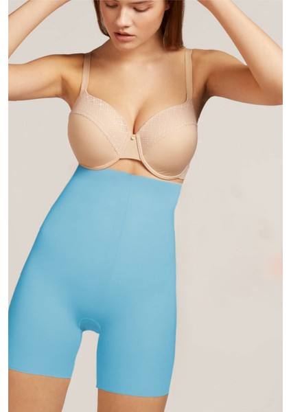 Porfy Model Dikişsiz Toparlayıcı Lazer Kesim Kısa Şort