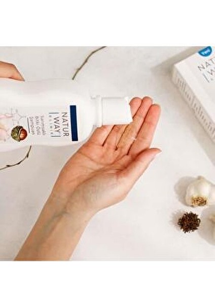 Naturway Klinik Extra Sarımsaklı Şampuan Kepeğe Karşı Parabensiz 300 ml Erkekler İçin fırsatları