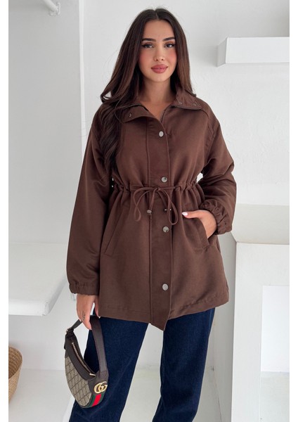 Kadın Bel Büzgülü Düğmeli Ceket – Fonksiyonel & Modern Stil modelleri