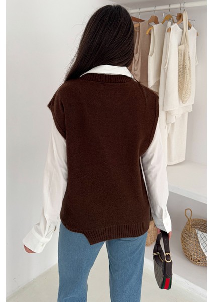 Kadın Asimetrik Örgü Süveter – Dokulu & Zamansız Stil