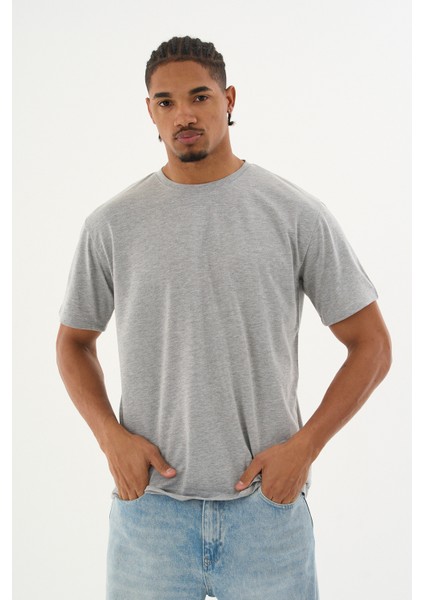 Erkek %100 Organik Pamuklu Yumuşak Dokulu Comfort Fit Bisiklet Yakalı T-Shirt E222