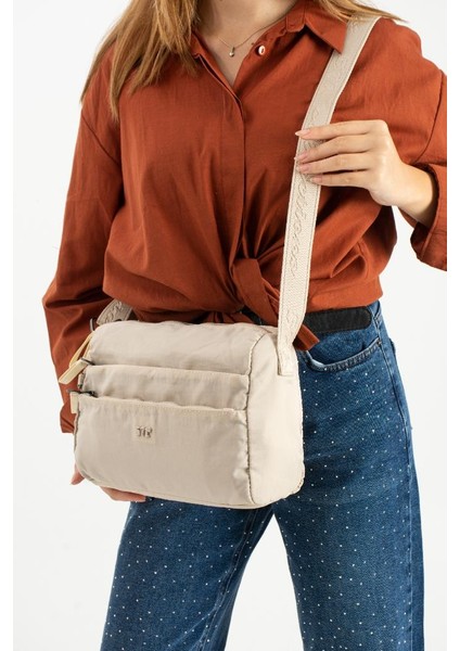 Kadın Postacı Çanta 26*23 cm Hafif Poliamid Su Itici Yumuaş Kumaş Çapraz Askılı Omuz Çantası fiyatları